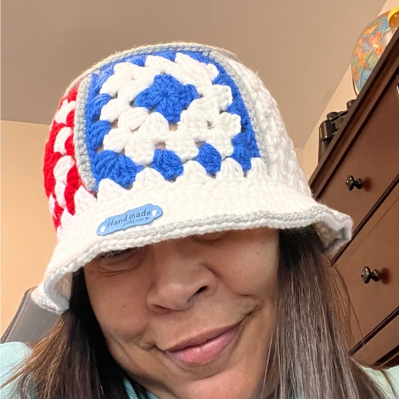 UNISEX Handmade Crochet Retro Style Bucket Hat - Picture 3 of 5